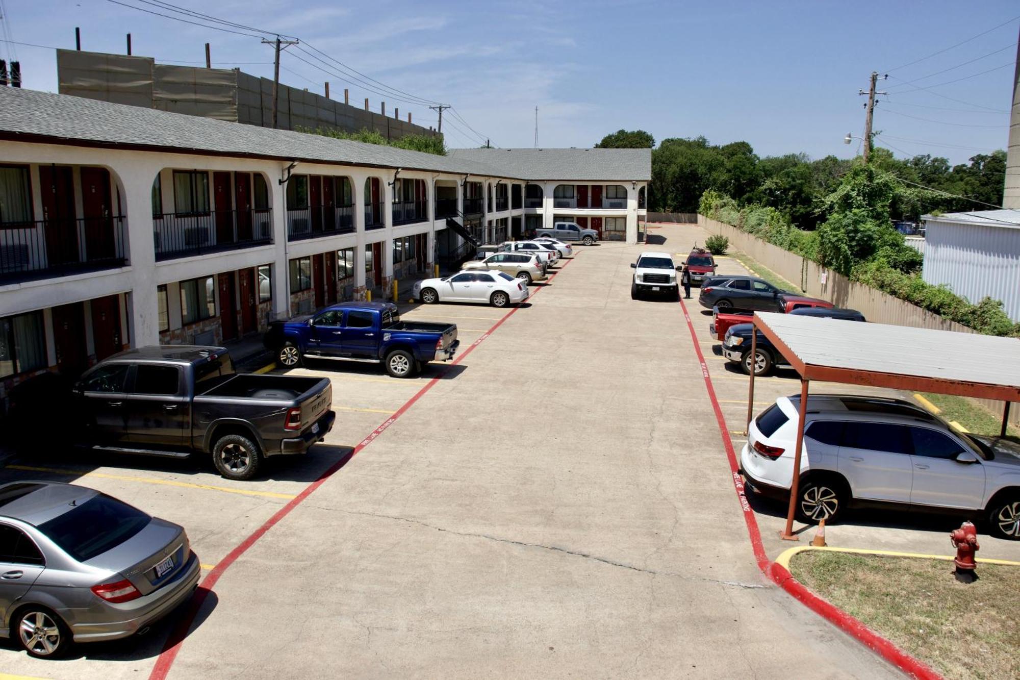 Executive Inn Of Arlington, Near At&T Stadium Extérieur photo